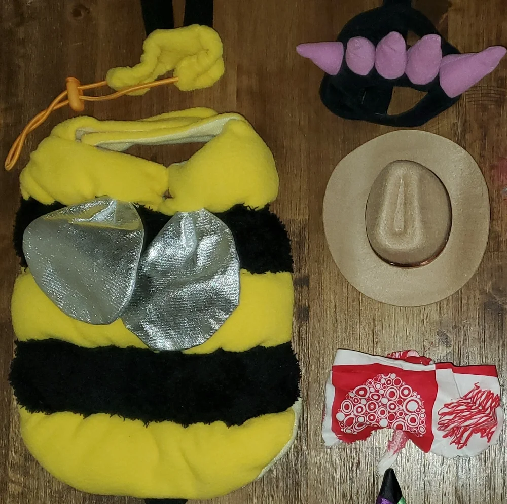 10 Piece Cat / Small Dog Christmas / Halloween Costume Bundle